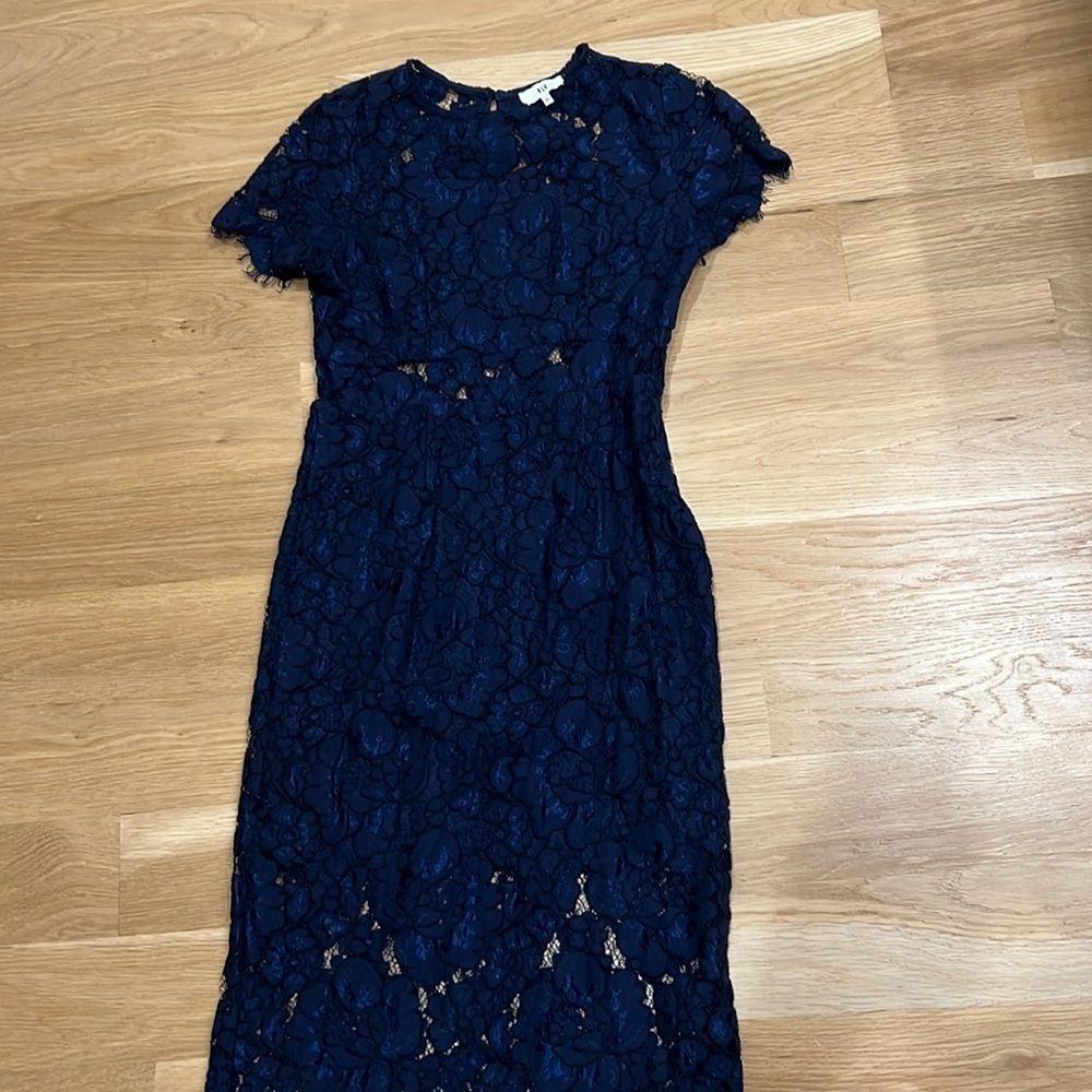 Blue floral cocktail midi dress size medium from NSR